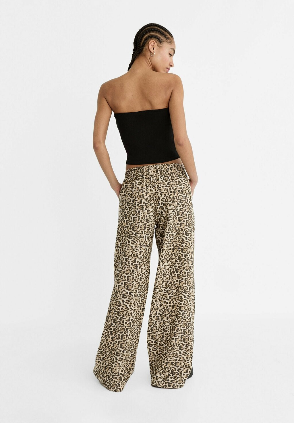 

Брюки Flowing Leopard Stradivarius, верблюжий