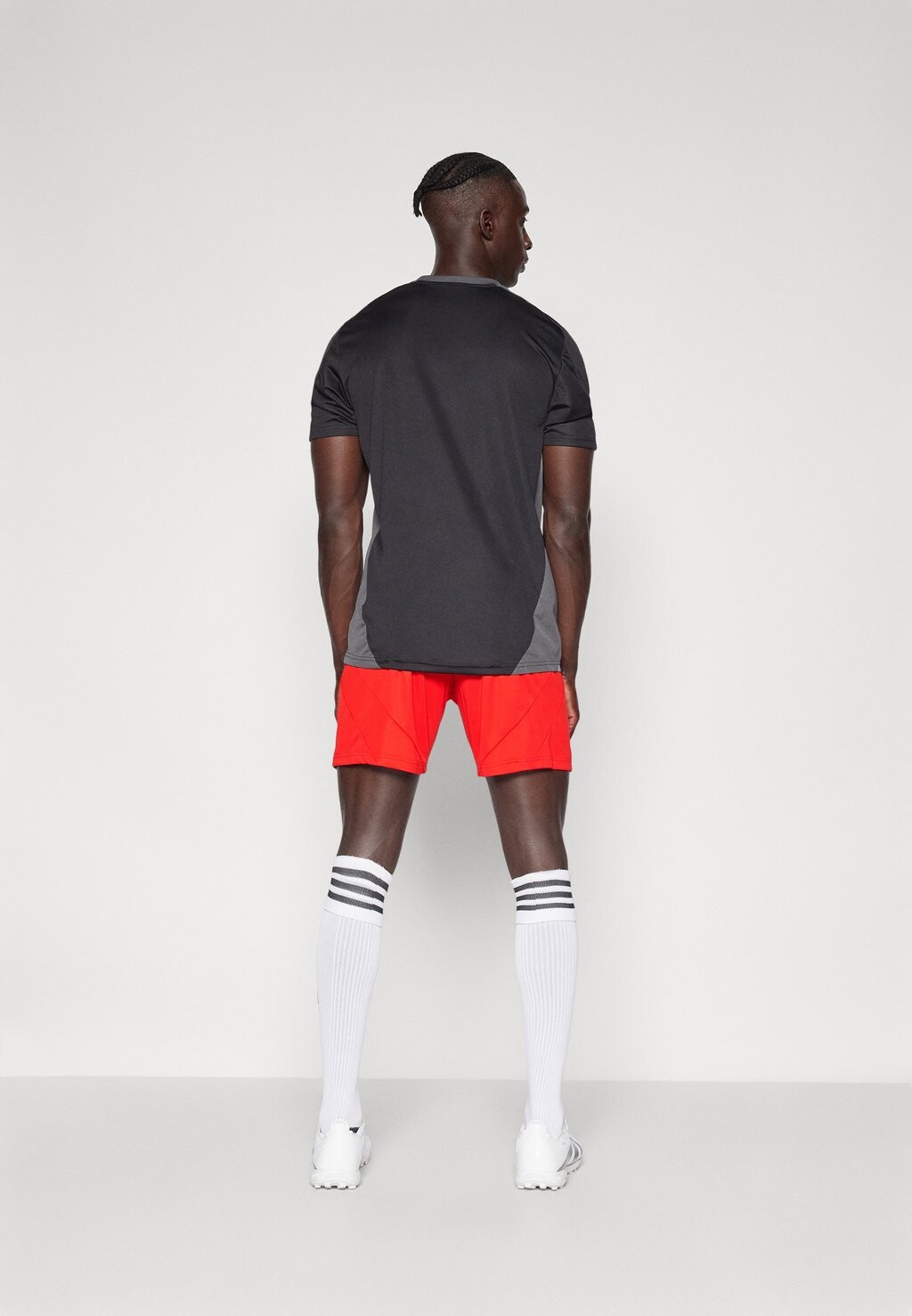 

Клубная одежда Fc Bayern München Home Short adidas Performance, красная