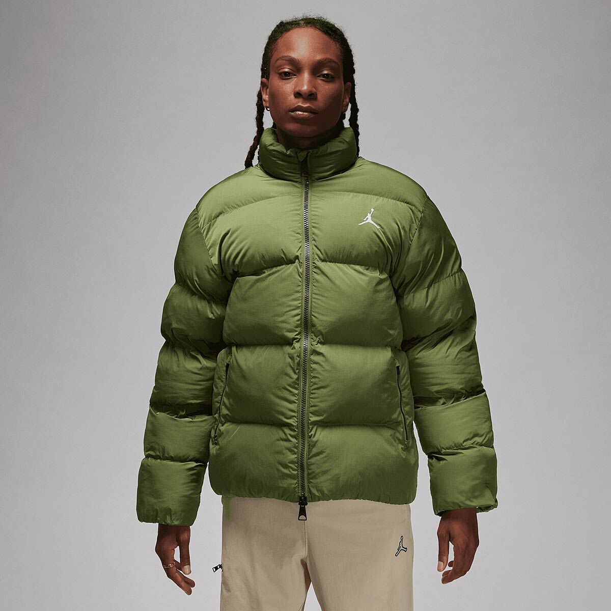 

Куртка ESSENTIASL POLY PUFFER JACKET Jordan, цвет Grün/Weiß