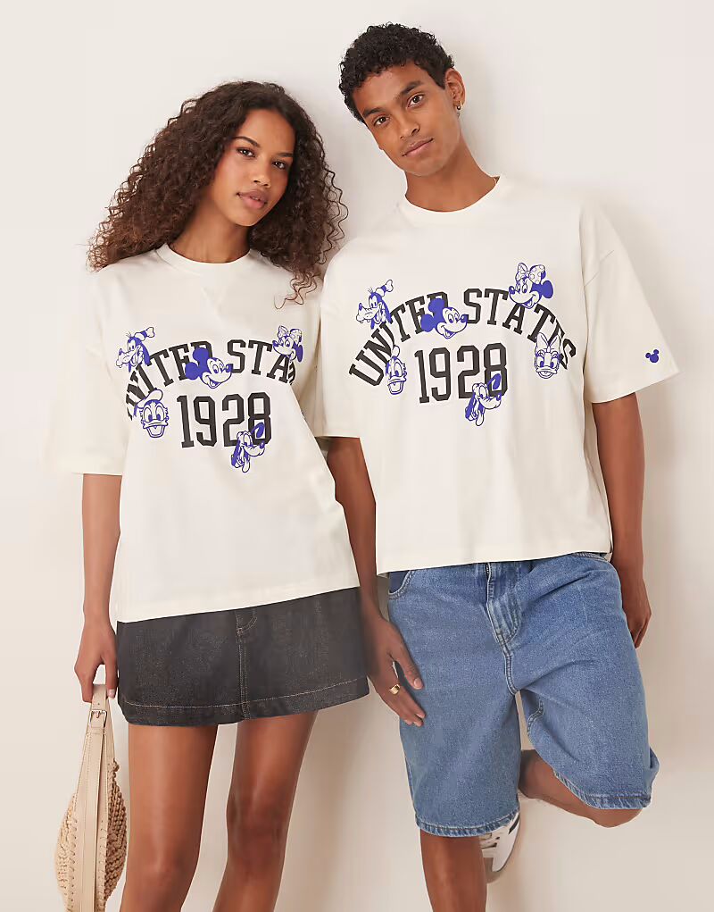 

Футболка свободного кроя унисекс ASOS DESIGN Disney с принтом Микки Мауса и его друзей в камне