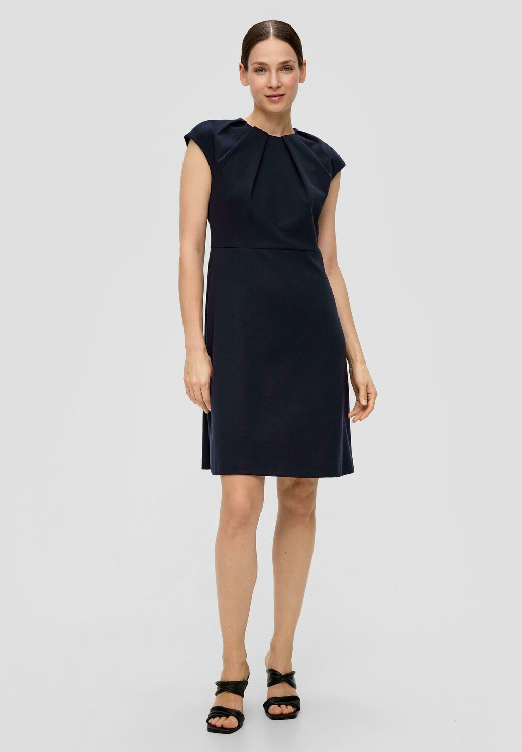 

Вязаное платье s.Oliver BLACK LABEL, цвет navy