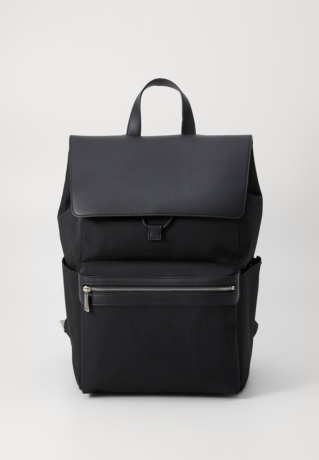 

Рюкзак CONTRAST FLAP BACKPACK Calvin Klein, черный