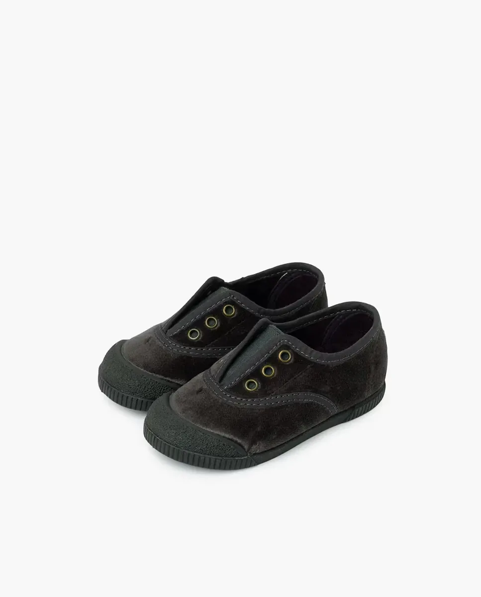 Детские спортивные туфли для девочки из бархата barefoot без шнурков Pisamonas, черный — фото 2