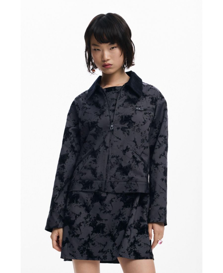 

Женская короткая куртка с вышивкой Desigual, Light gray