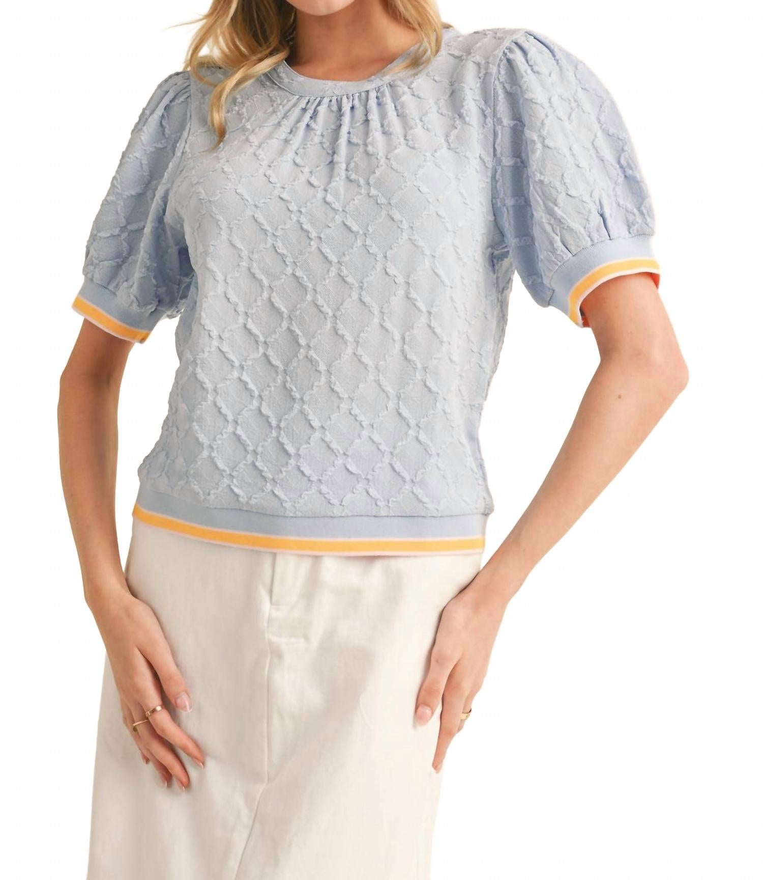 

Нежный топ с фактурными рукавами-фонариками в небесно-голубом цвете Jodifl