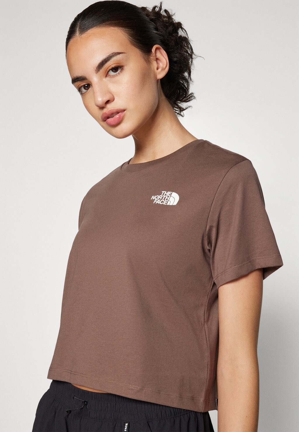 

Принт на футболке CROPPED SIMPLE DOME TEE The North Face, коричневый