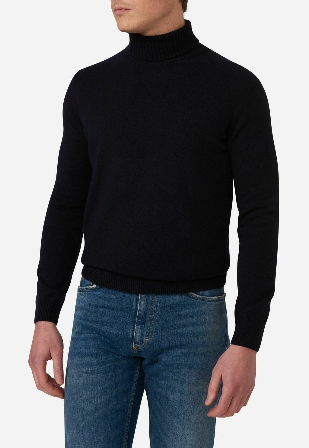 

Вязаный свитер SALIM ROLLNECK Oscar Jacobson, цвет navy