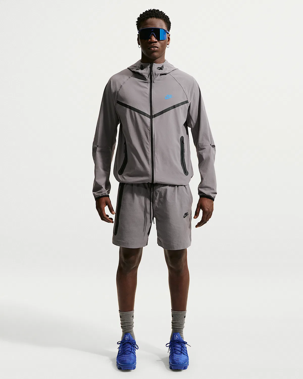 Мужская куртка Windrunner Dri-FIT Woven Full-Zip Nike Tech, Pencil Point/Pencil Point/Blue Crystal — фото 4