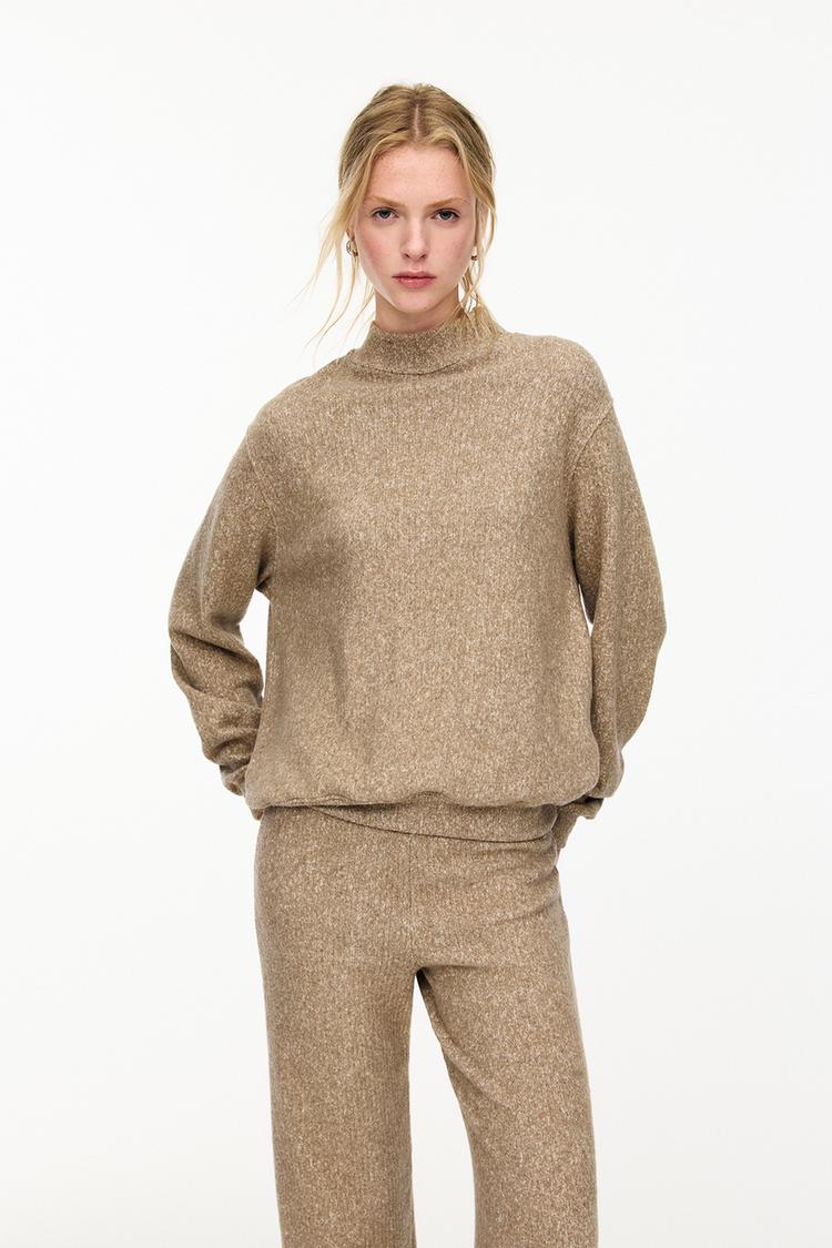 

Мягкий на ощупь джемпер Pull And Bear, коричневый