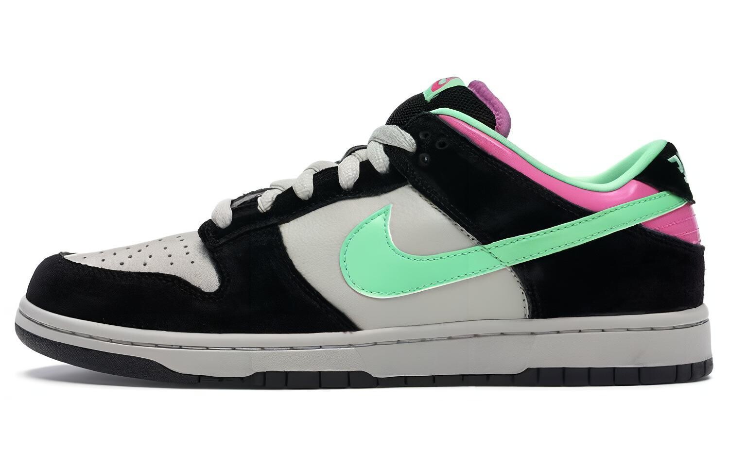 

Кроссовки SB Dunk Low Magnet Light Poison Green Nike