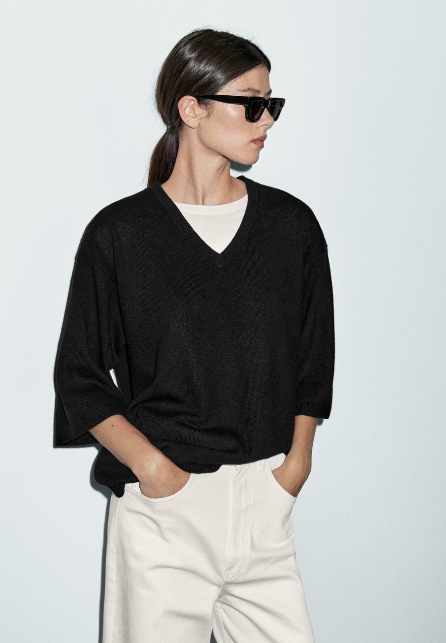 

Джемпер Massimo Dutti WIDE V-NECK, Black