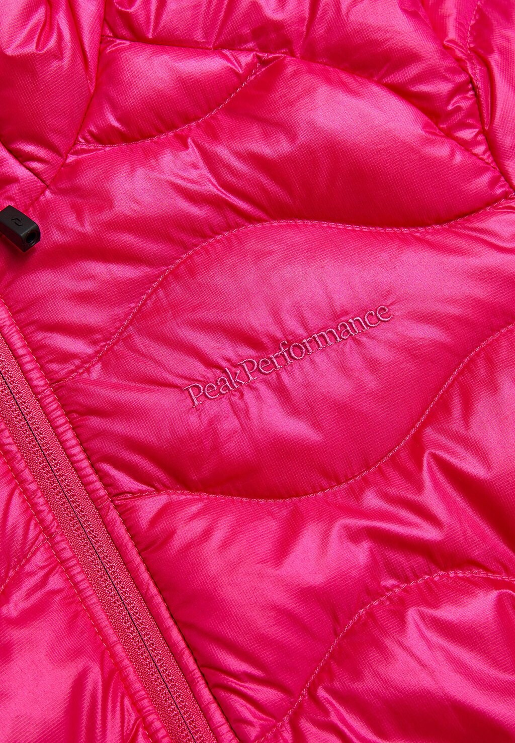 

Пуховик HELIUM HOOD Peak Performance, светло-розовый