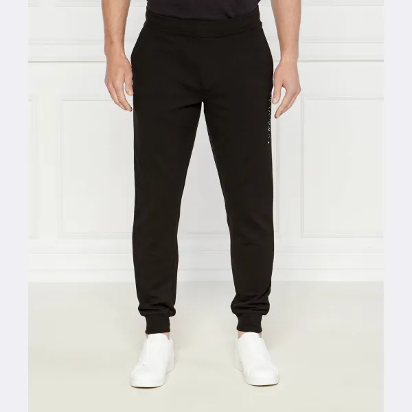 

Спортивные брюки стандартного кроя Calvin Klein, черный