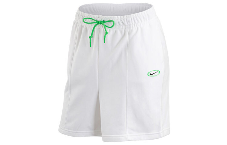 

Повседневные шорты женские белые Nike