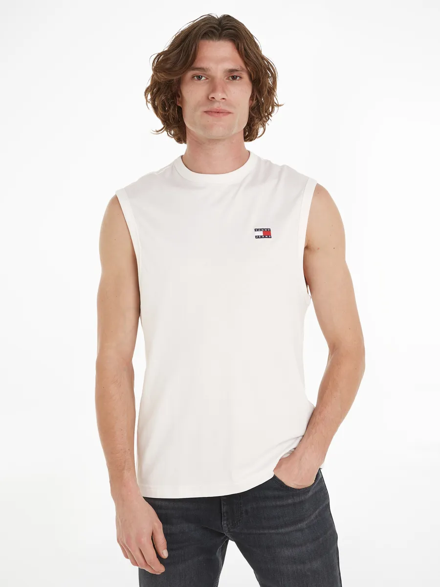 

Рубашка с круглым вырезом Tommy Jeans "TJM REG BADGE TANK TOP EXT" с тисненым логотипом, белый