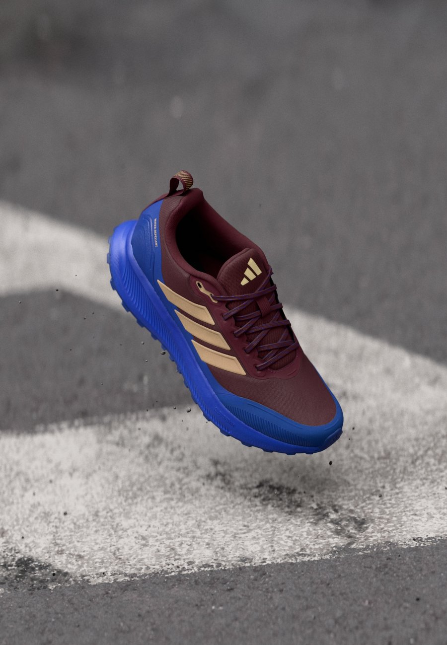 

Кроссовки Adidas Performance RUNFALCON 5, Maroon/Warm Sandstone/Core Black/Dark Red