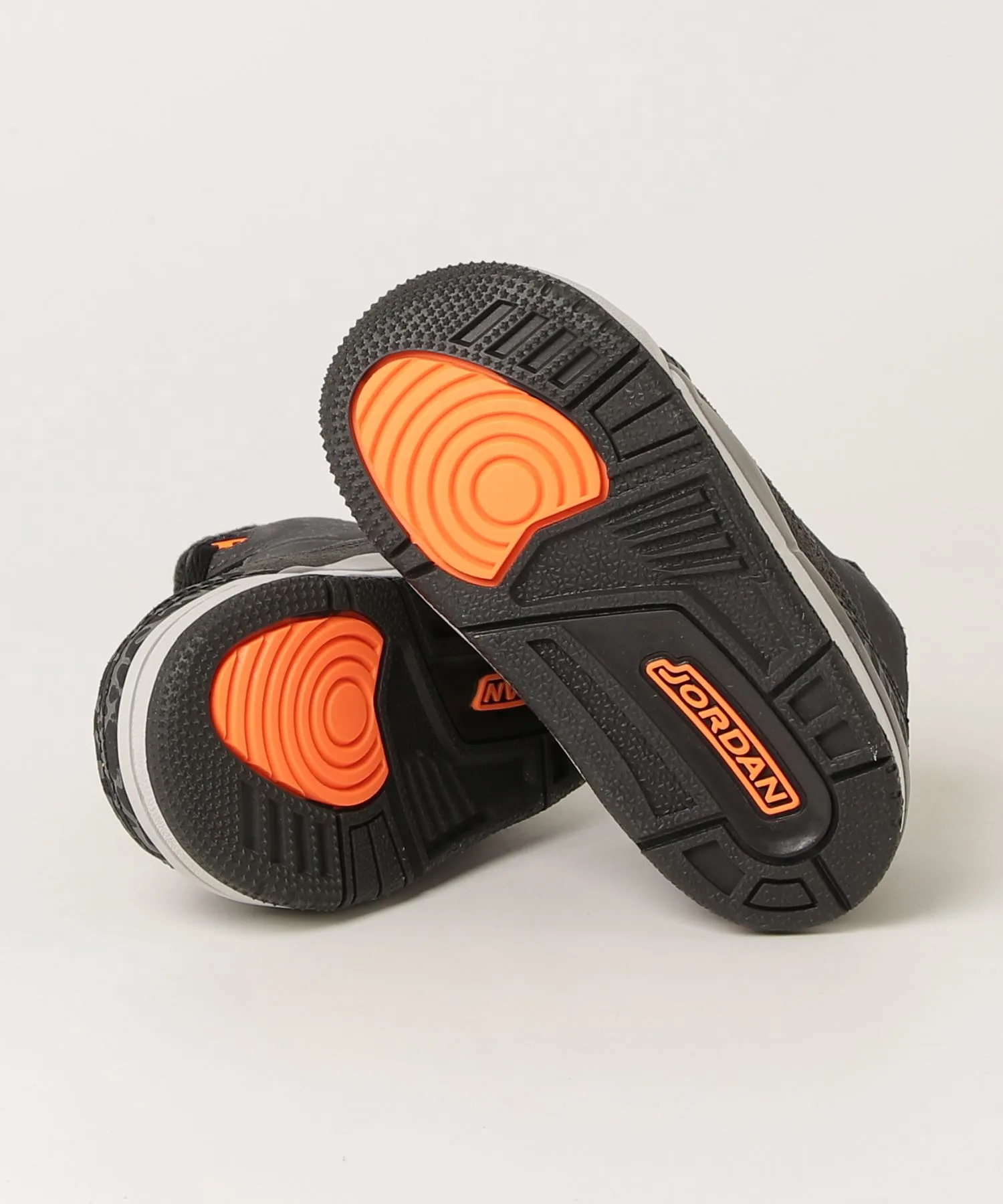 Детские кроссовки с амортизацией AIR JORDAN 3 RETRO TD JORDAN BRAND черные — фото 3