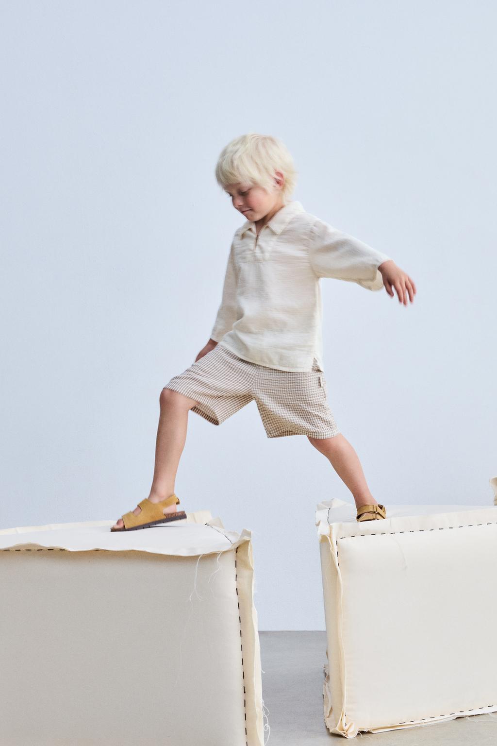 

Ситцевые текстурированные шорты-бермуды ZARA, цвет Ecru/Beige