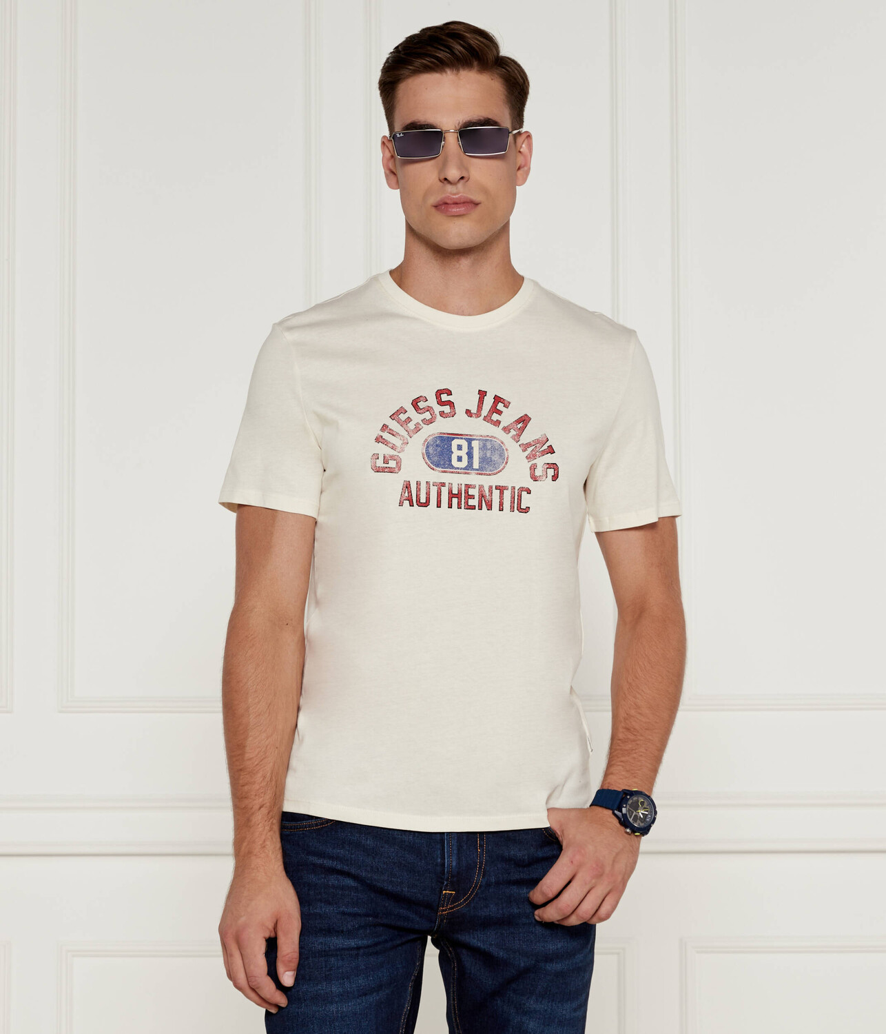 

Футболка Guess Jeans Slim Fit, бежевый