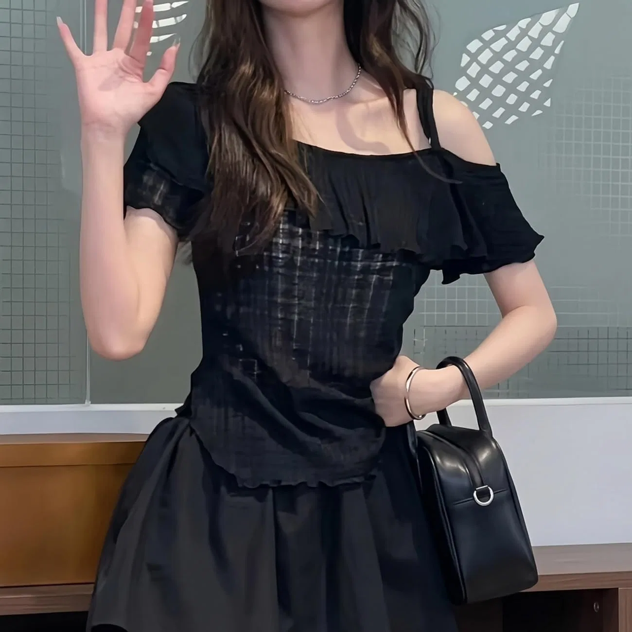 Блуза с рюшами, асимметричная, Off Shoulder, абрикосовый — фото 3