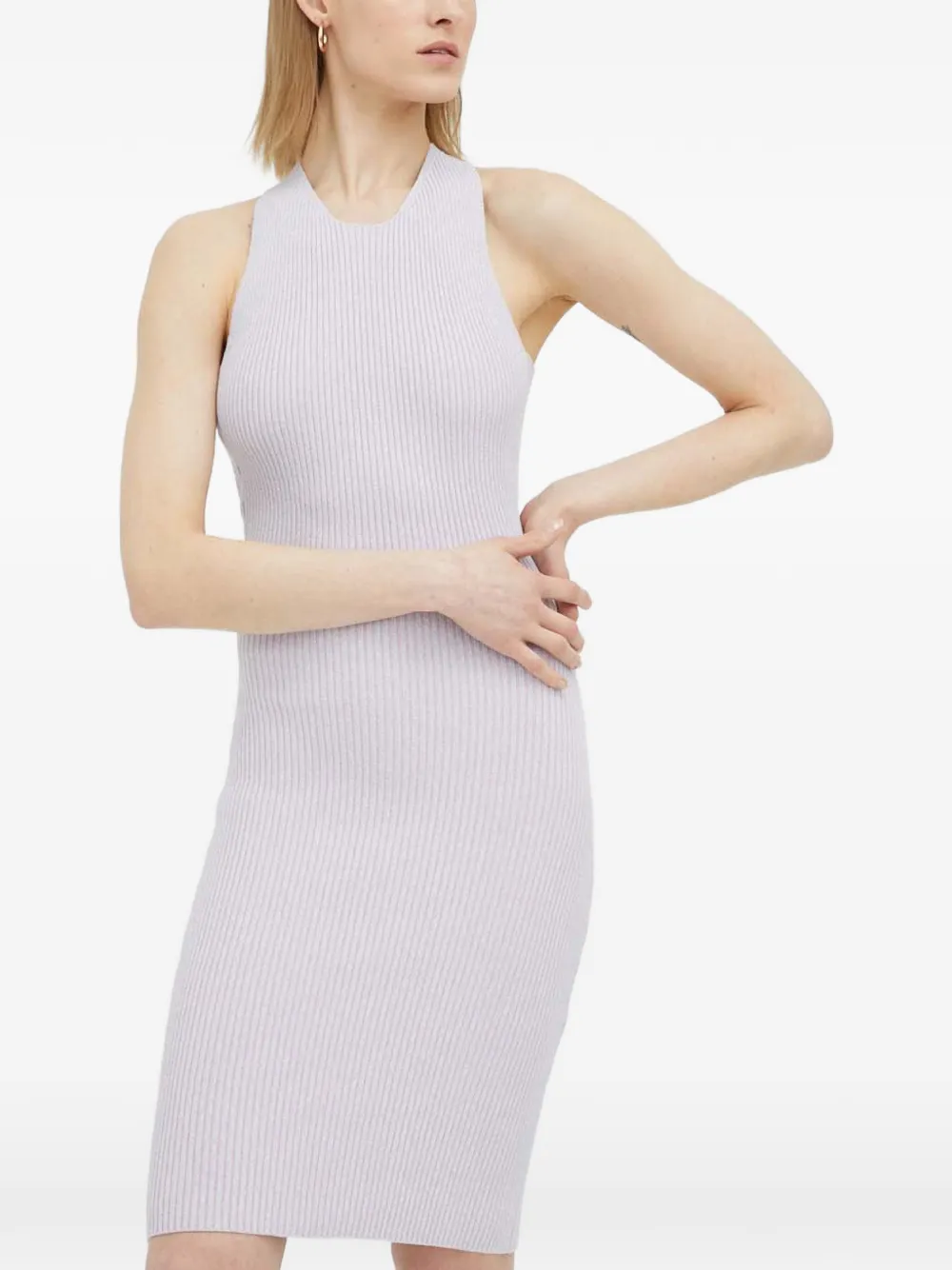 

Мини-платье в рубчик с перекрестными бретелями Remain, фиолетовый