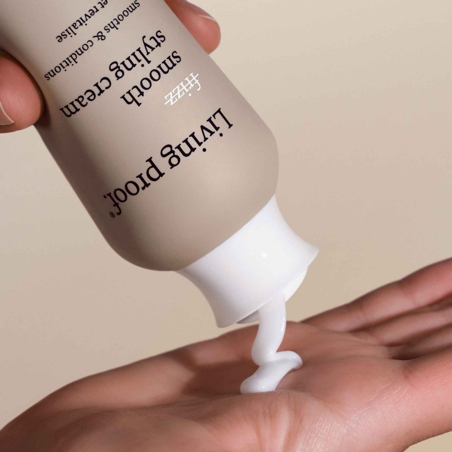 Крем для волос no frizz smooth styling cream Living Proof, объем 236 мл — фото 4