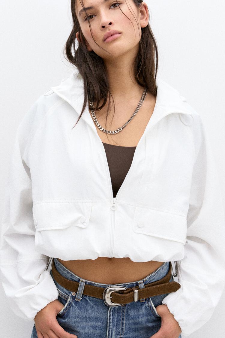 

Короткая легкая куртка с капюшоном Pull And Bear, белый