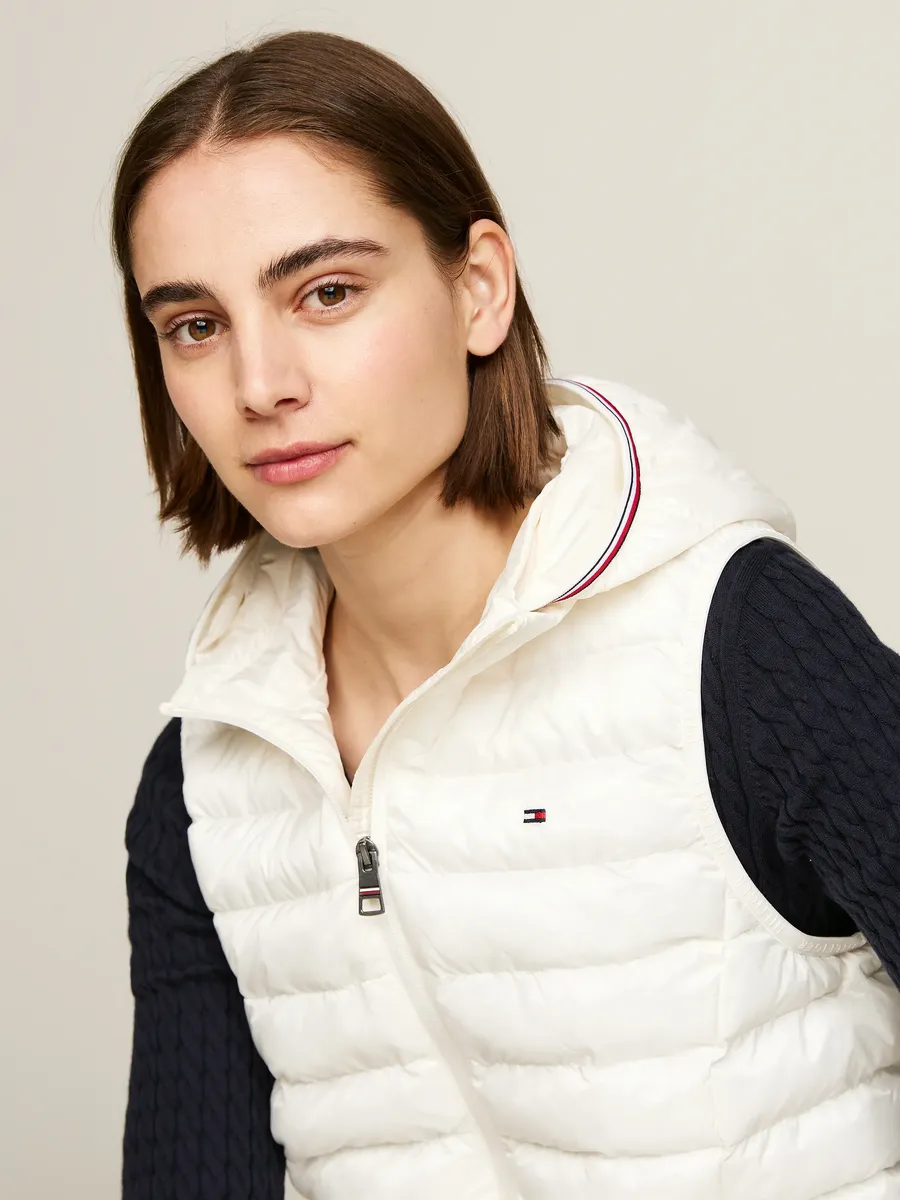 

Стеганый жилет Tommy Hilfiger "LW PADDED GLOBAL STRIPE VEST" (серия Global TH WOMEN), на резинке, белый