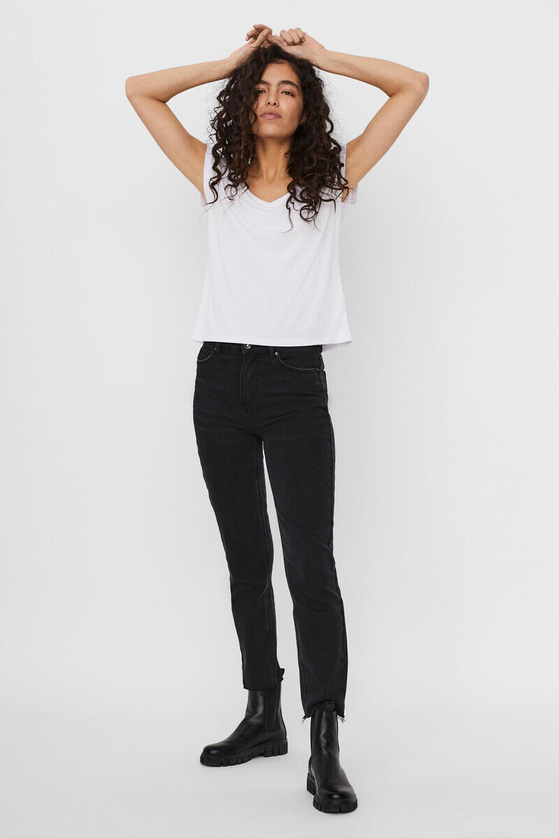 

Струящаяся футболка Vero Moda, белый