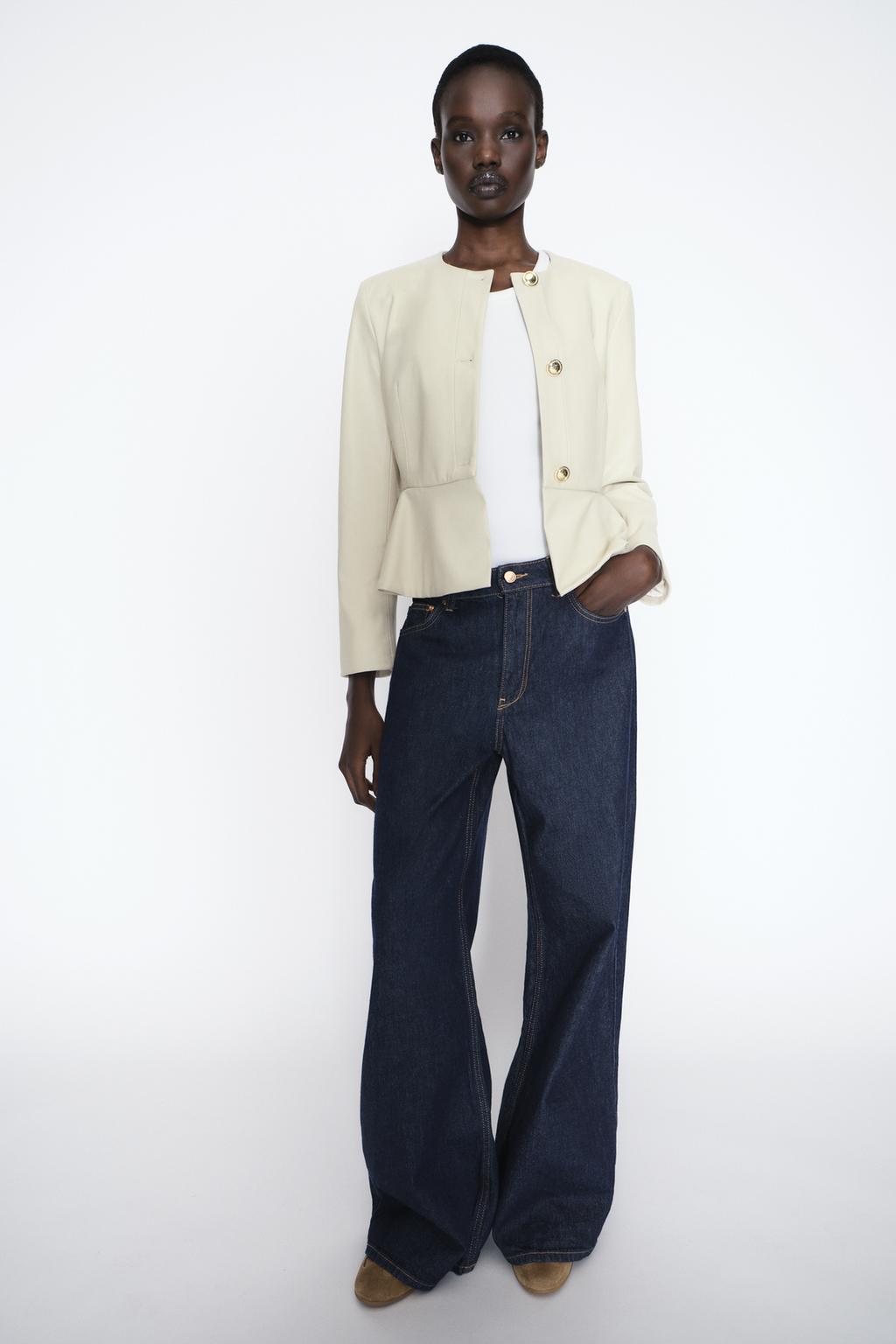 

Блейзер с эффектом баски из кожи ZARA, экрю