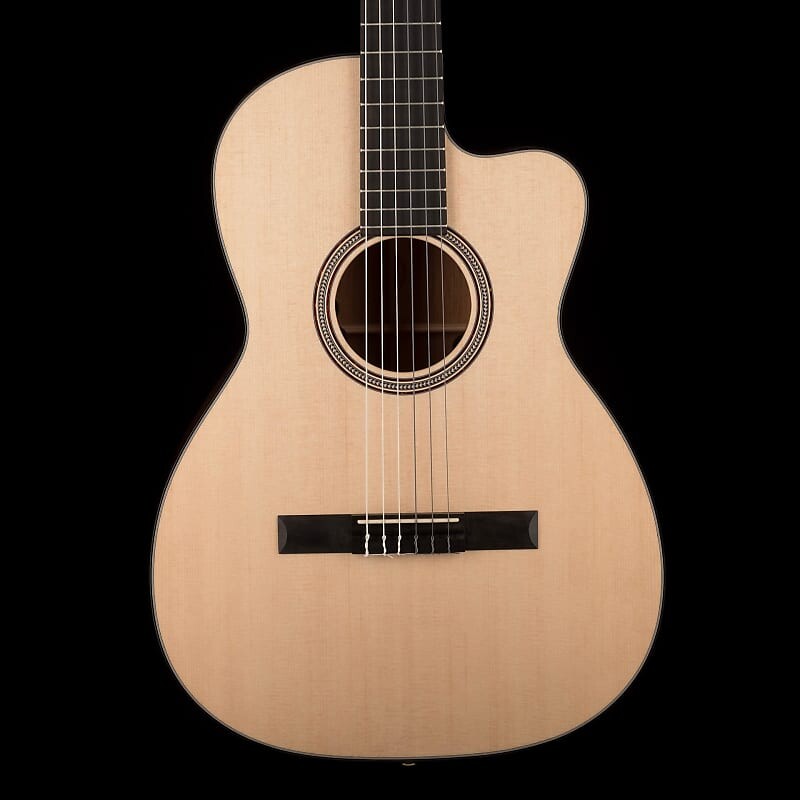 

Акустическая гитара Martin 000C12-16E Nylon Natural Classical Guitar With Case