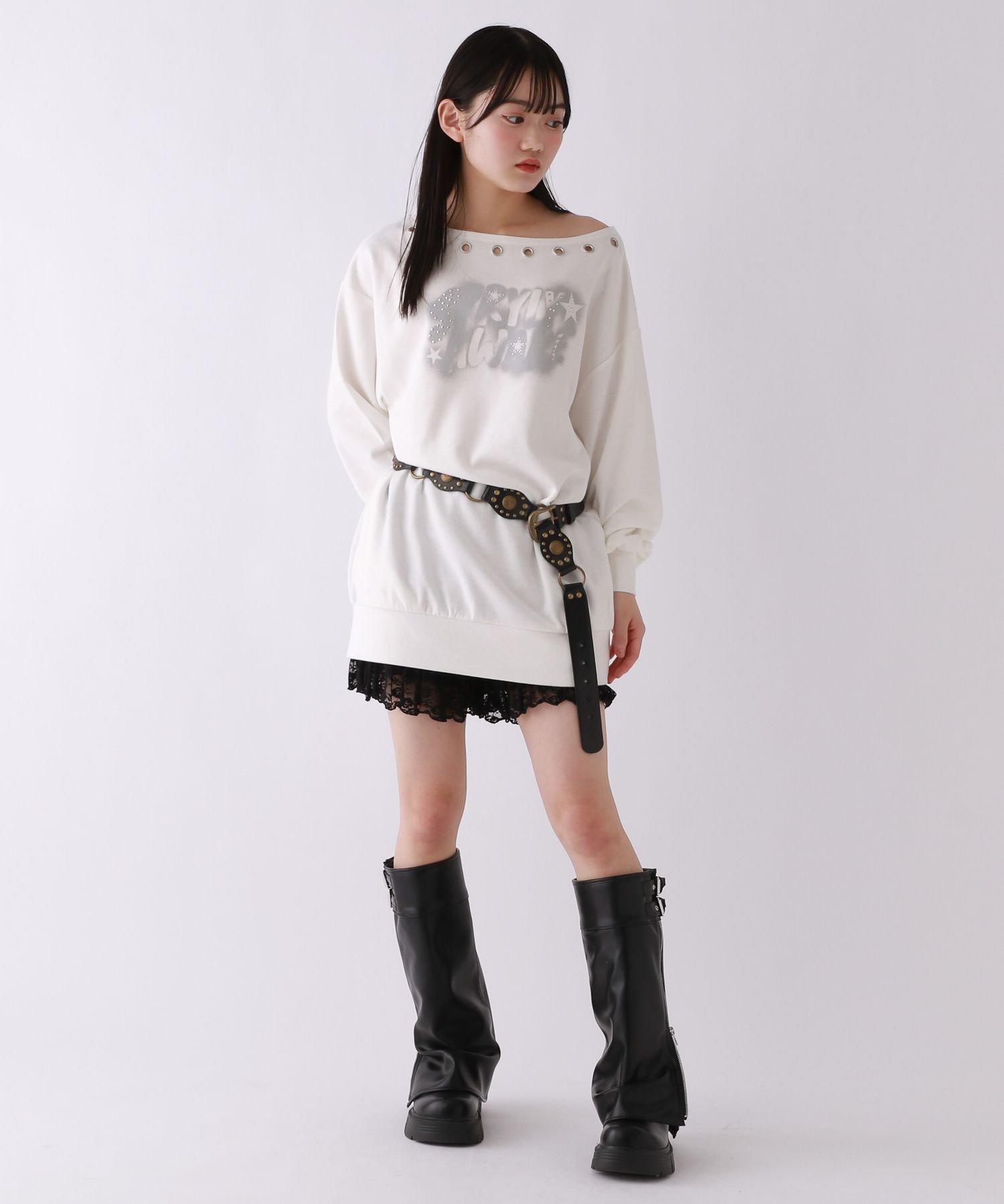 Мини-платье с перфорацией и открытыми плечами Repipi armario, Black 09 — фото 2