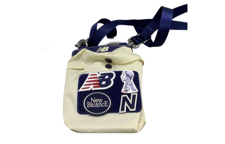 

New Balance Сумка через плечо из ткани, созданная в сотрудничестве с ANB, стандартного размера, унисекс, сине-белая