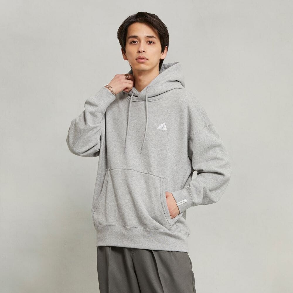

Парка Adidas Essentials Plus Loose Fit Small Logo French Terry Pullover Hoodie, цвет Medium Grey Heather, Серый, Парка Adidas Essentials Plus Loose Fit Small Logo French Terry Pullover Hoodie, цвет Medium Grey Heather