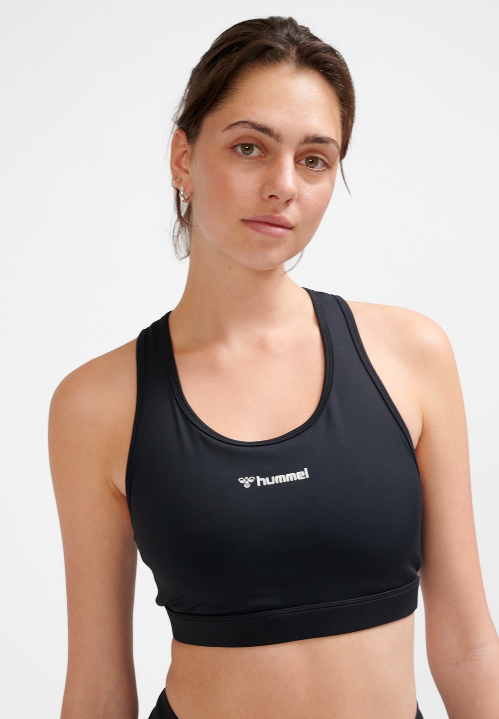 

Спортивный бюстгальтер средней поддержки PERFORMANCE Hummel, черный