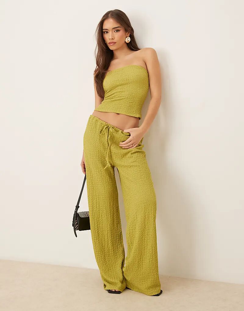 

Текстурированные брюки ASOS DESIGN оливкового цвета