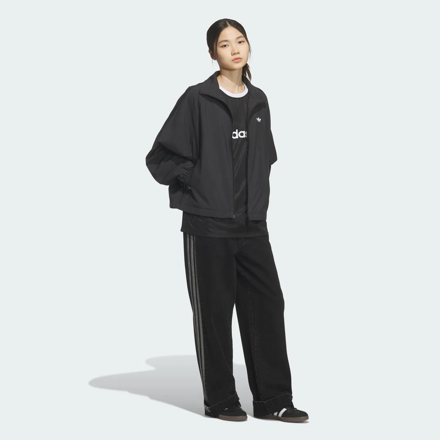 Женский спортивный топ на молнии 3-Stripes чёрного цвета от Adidas — фото 3