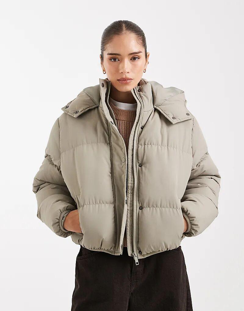 

Укороченная стеганая куртка Brave Soul с капюшоном в цвете шалфейно-зеленый