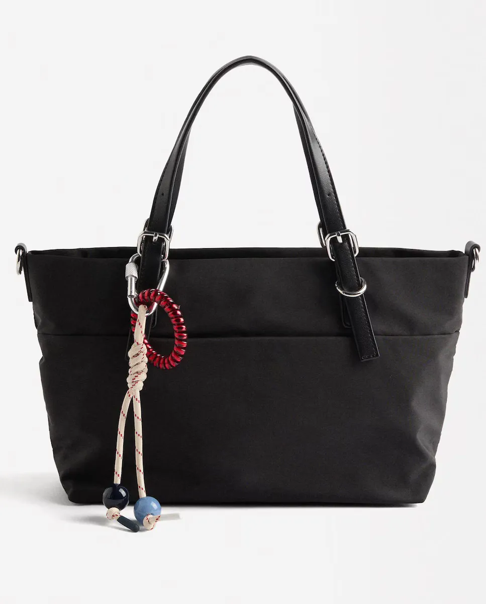 

Сумка-трансформер в стиле тоут с застежкой-молнией и подвесным кольцом для ключей Parfois, черный