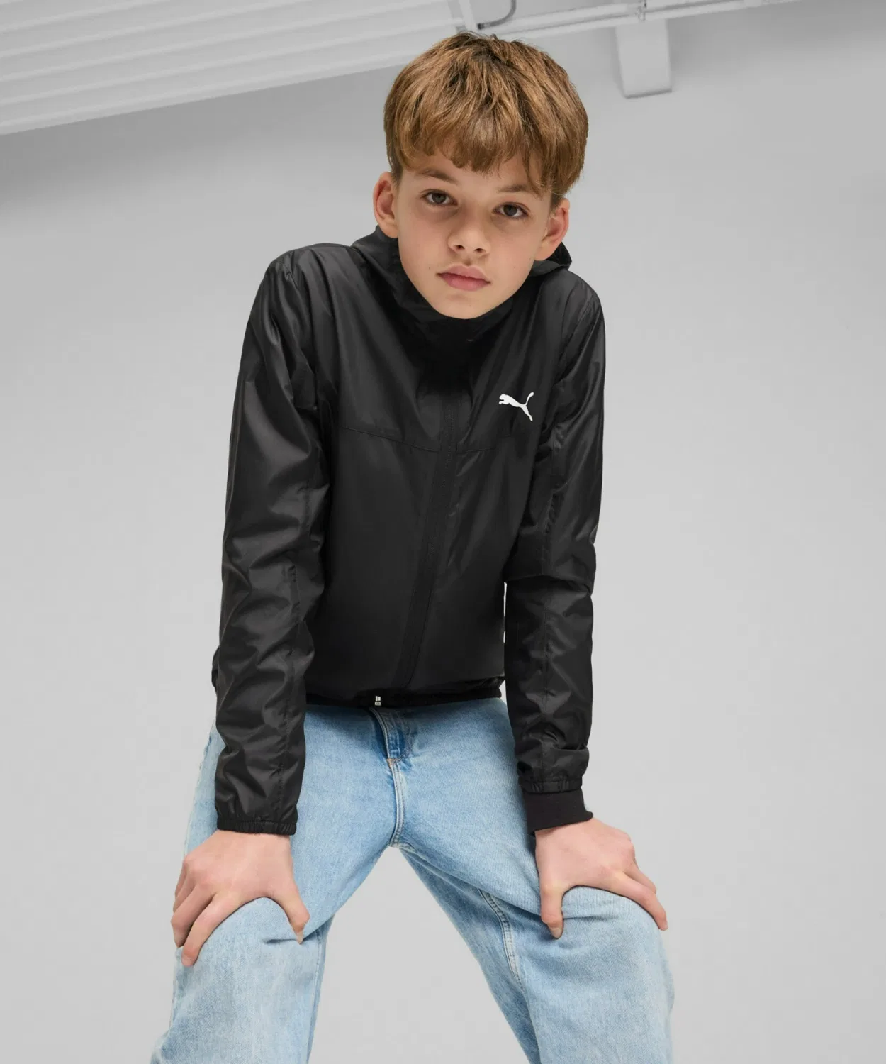 Детская ветровка PUMA Ess Regular Windbreaker 120-160 см чёрная
