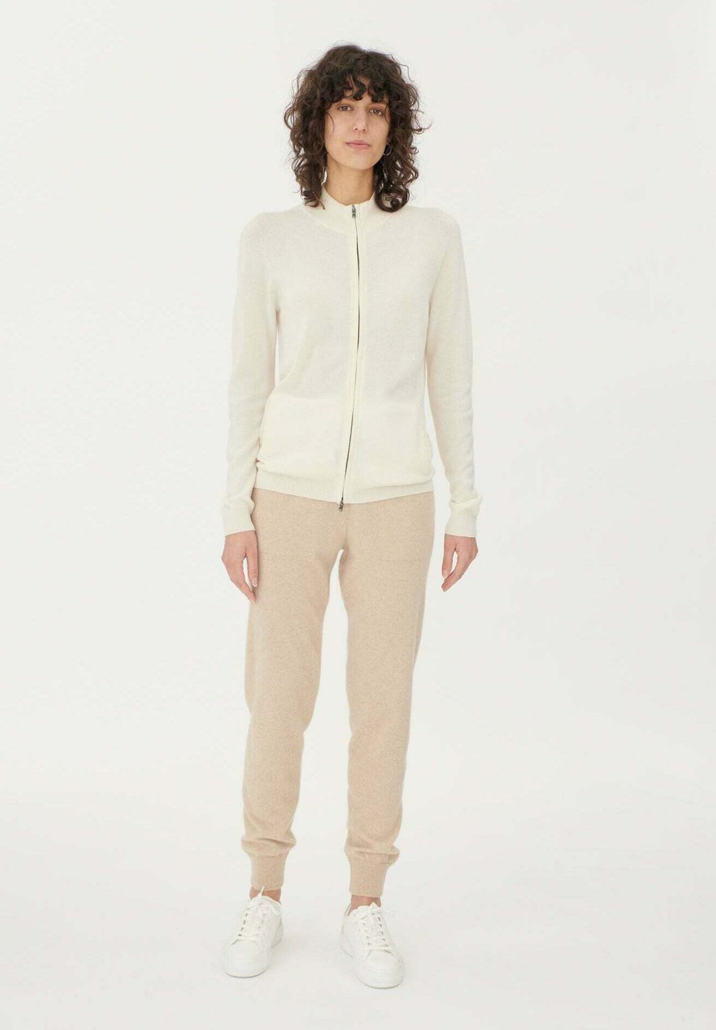 

Кардиган NATURFARBE MIT REISSVERSCHLUSS GOBI Cashmere, молочный
