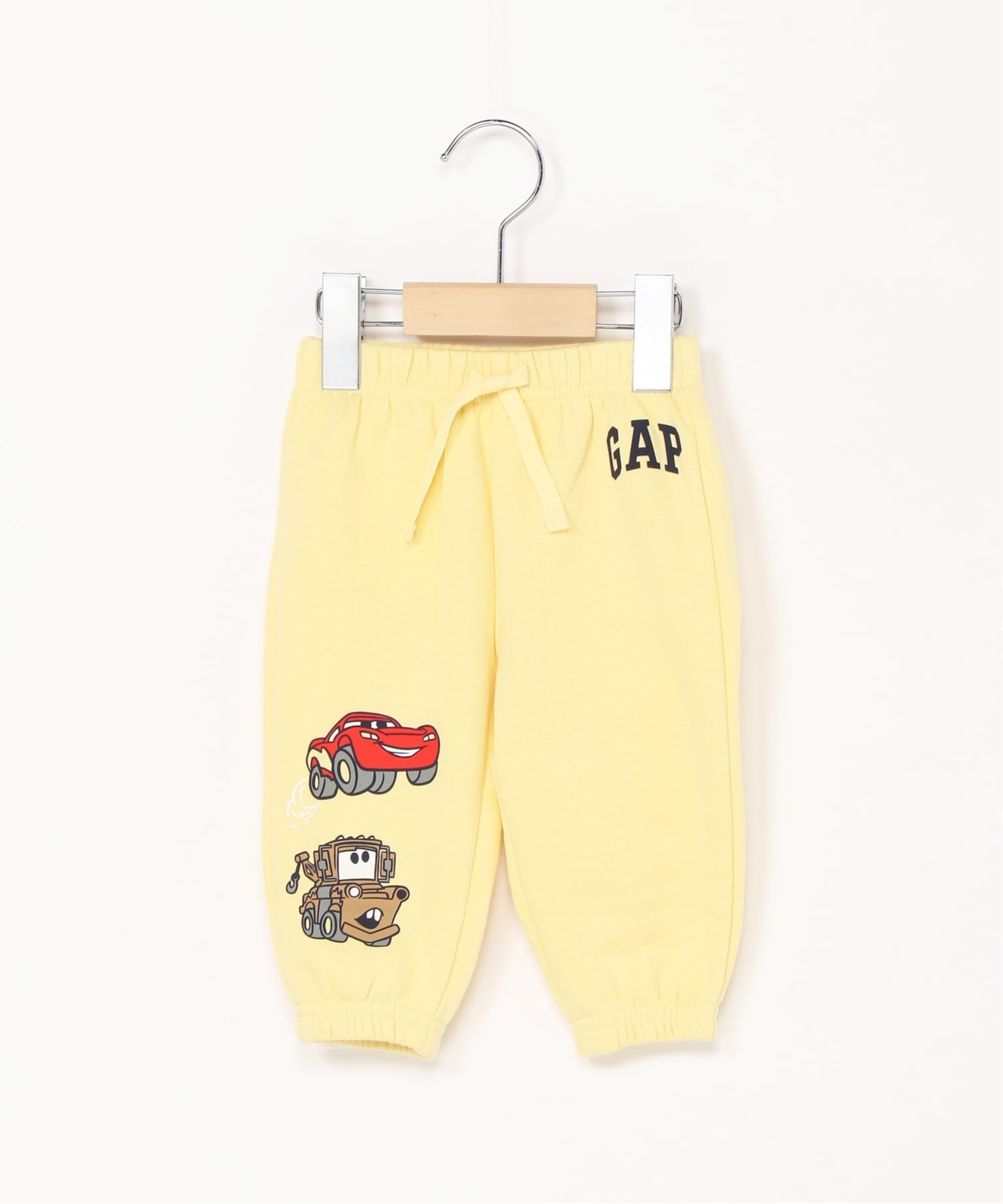 Брюки babyGap x Disney Cars Logo Pull-On Jogger Pants Gap, SPRING_YELLOW — фото 3
