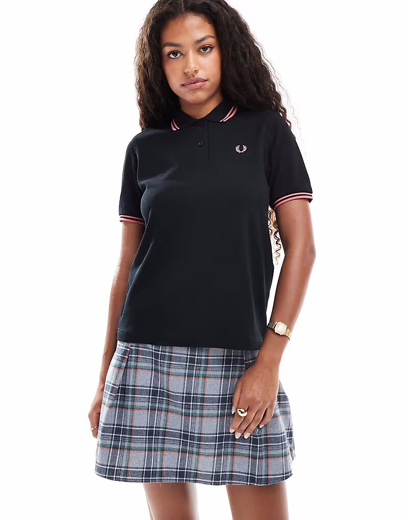 

Футболка-поло Fred Perry с двумя краями черного/розового цвета