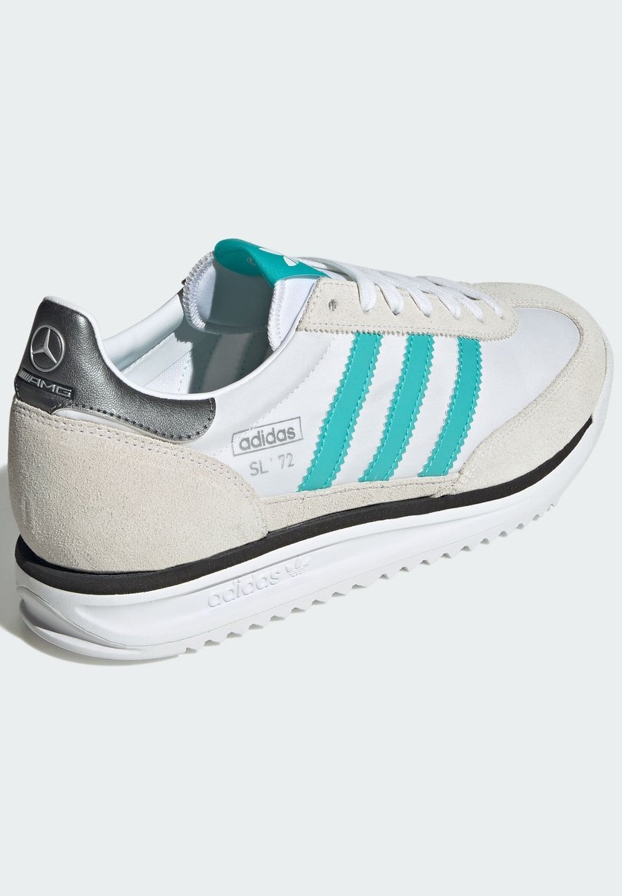 Кроссовки Adidas Originals AMG PETRONAS FORMULA ONE TEAM SL 72 RS, Cloud White Core Black Silver Metallic/White — фото 4