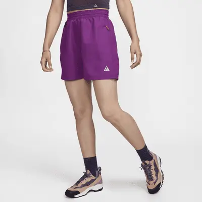 

Шорты Nike ACG, цвет Bold Berry/Summit White