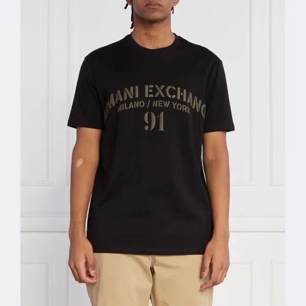 

Футболка стандартного кроя Armani Exchange, черный