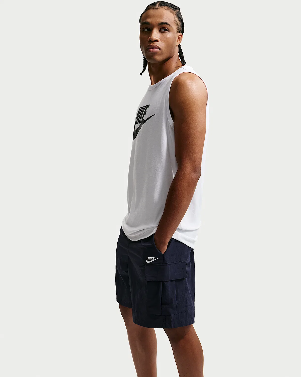 Мужские утилитарные шорты Nike Sportswear Club, Obsidian/White — фото 4