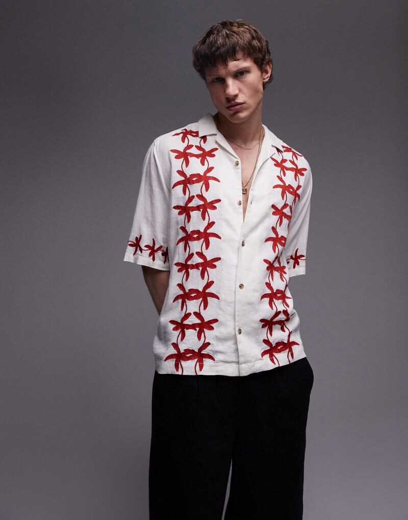 

Белая свободная красная рубашка с короткими рукавами и цветочным принтом Topman