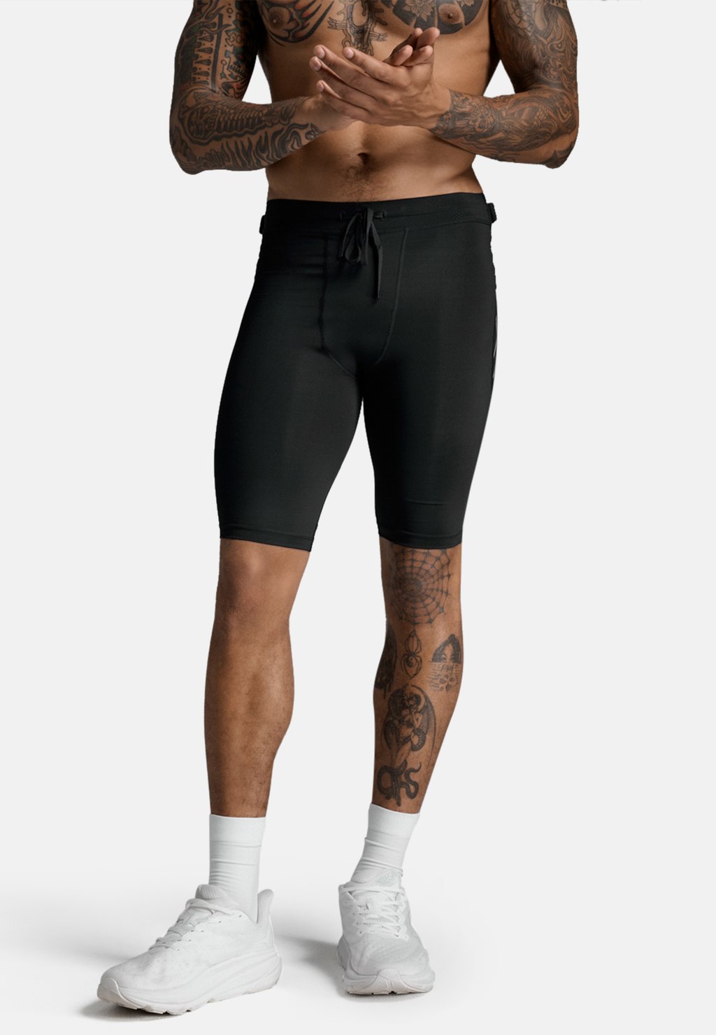 

Короткие беговые тайтсы AERO COMPRESSION 2XU, черный