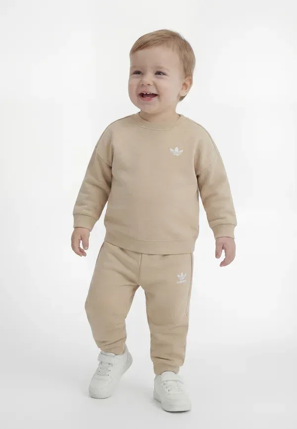 Толстовка детская Adidas Originals Crew Jog Set Infant, цвет хаки